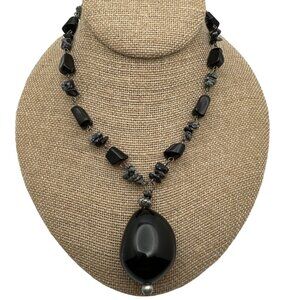 Large Faux Black Stone Pendant Necklace Agate Natural Chip Stone Bead